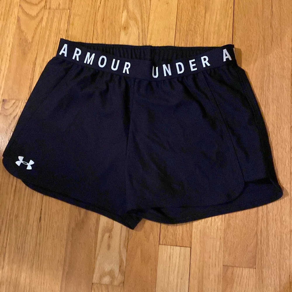 Under Armour elastic waist shorts. Black medium. Good condition. - Picture 1 of 3